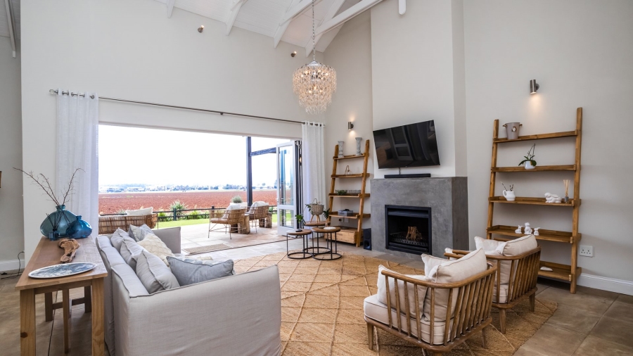 4 Bedroom Property for Sale in The Coves North West